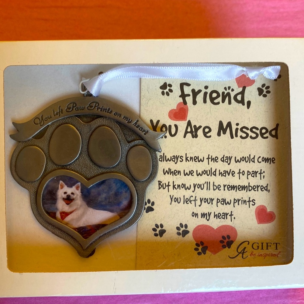 Dog Memorial Photo Ornament. “You left Paw Prints on my heart” NIB